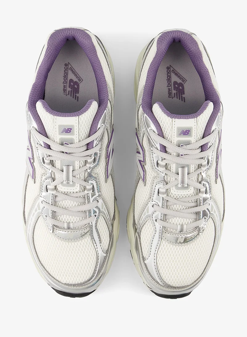 New Balance 740 Sneakers